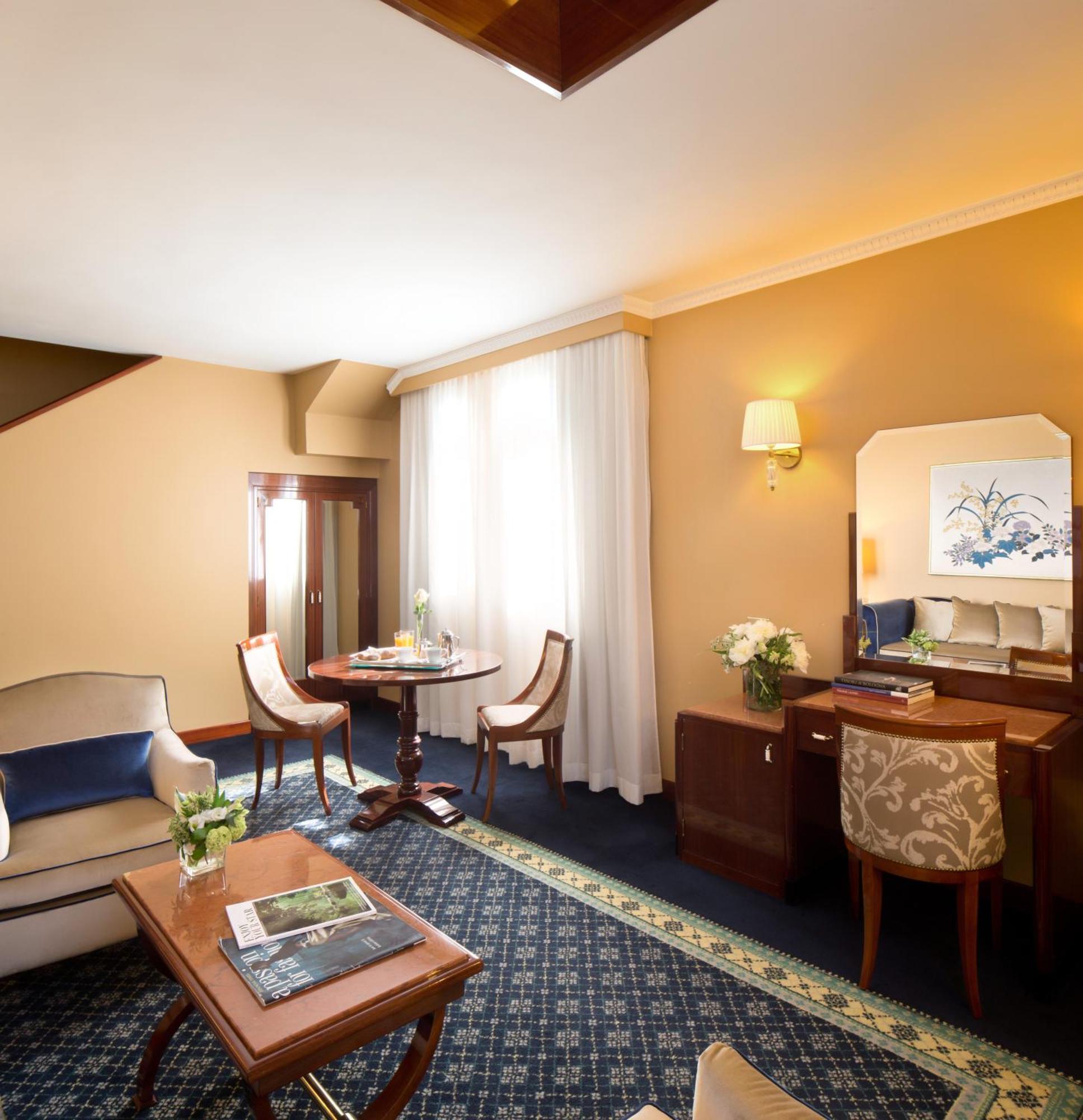 Starhotels Du Parc Parma Exterior photo